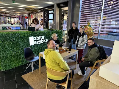 Zbita Szybka | Strefa Troski | Akcesoria iPhone MacBook Apple Watch